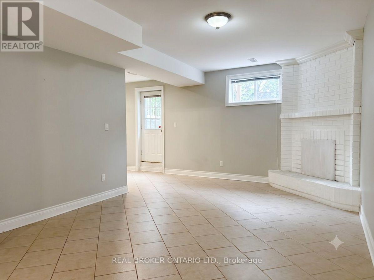 Lower - 5 Twinberry Crescent, Vaughan, Ontario  L4L 3X5 - Photo 11 - N13657808