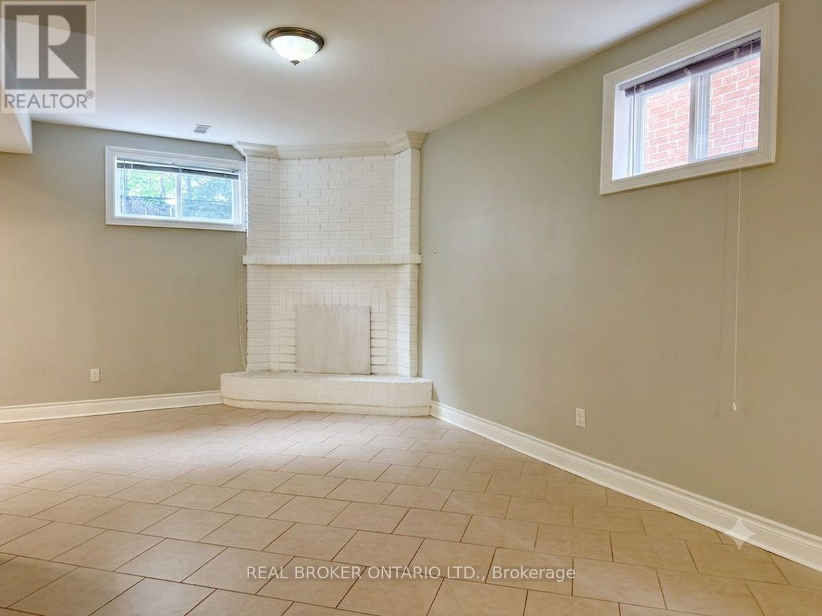 Lower - 5 Twinberry Crescent, Vaughan, Ontario  L4L 3X5 - Photo 12 - N13657808