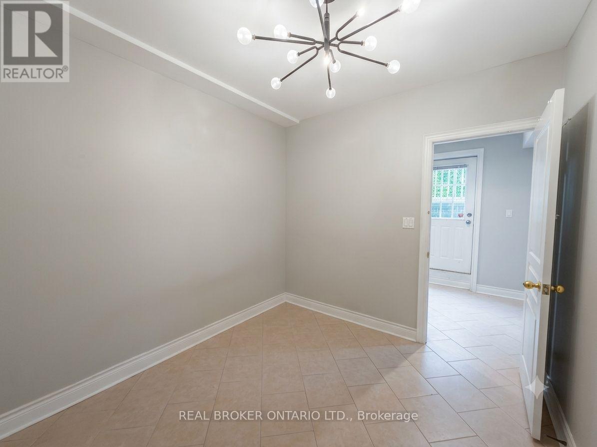 Lower - 5 Twinberry Crescent, Vaughan, Ontario  L4L 3X5 - Photo 15 - N13657808