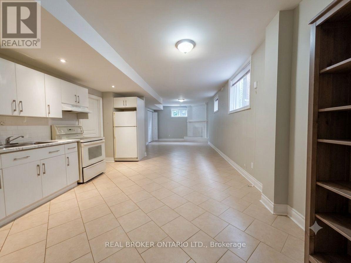 Lower - 5 Twinberry Crescent, Vaughan, Ontario  L4L 3X5 - Photo 5 - N13657808
