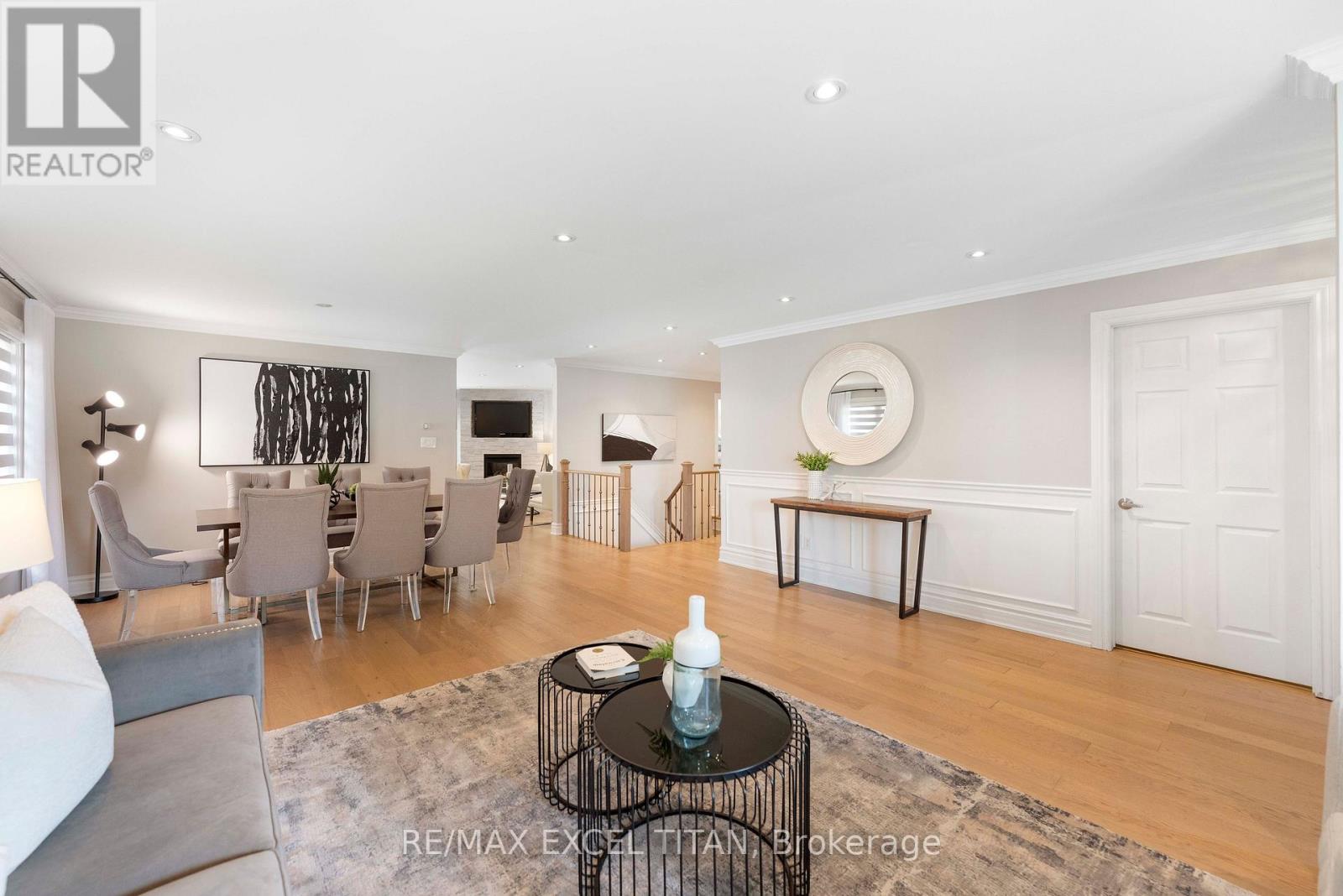 258 Glenway Circle, Newmarket, Ontario  L3Y 7S7 - Photo 8 - N13657838