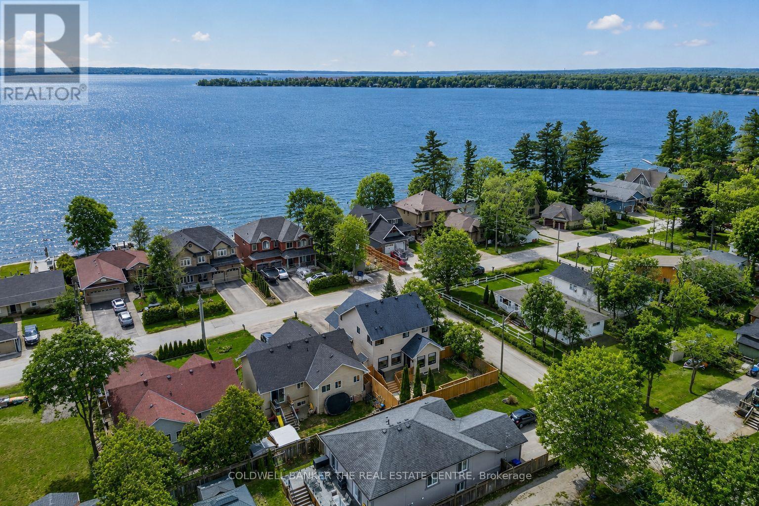 684 Lakelands Avenue, Innisfil, Ontario  L9S 4E6 - Photo 3 - N13657916