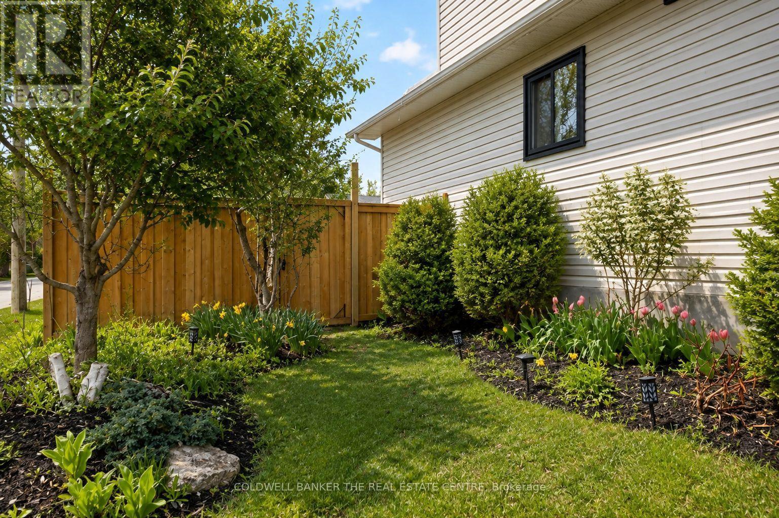 684 Lakelands Avenue, Innisfil, Ontario  L9S 4E6 - Photo 43 - N13657916