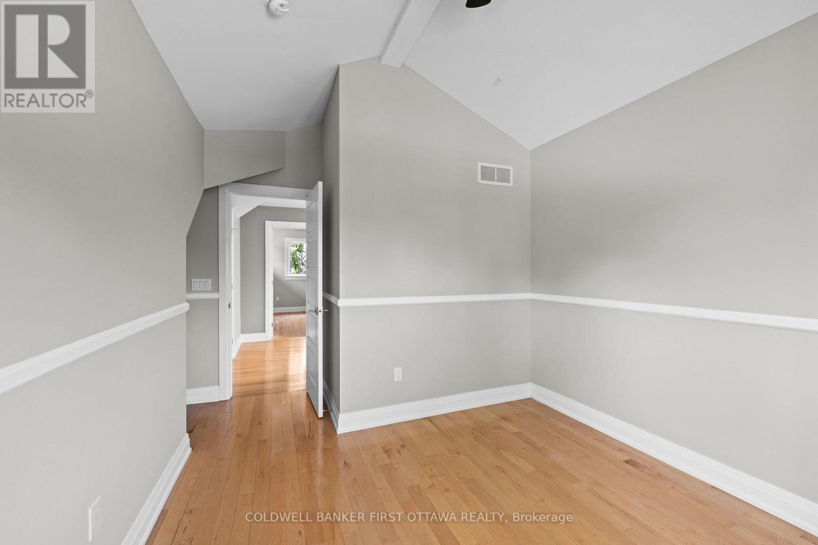 199 Mountbatten Avenue, Ottawa, Ontario  K1H 5V6 - Photo 38 - X13657800