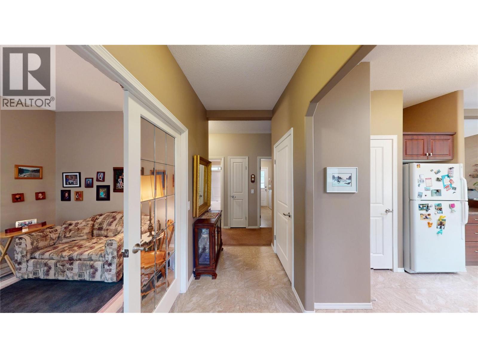 6311 Ash Road, Wasa, British Columbia  V0B 2K0 - Photo 6 - 10396955