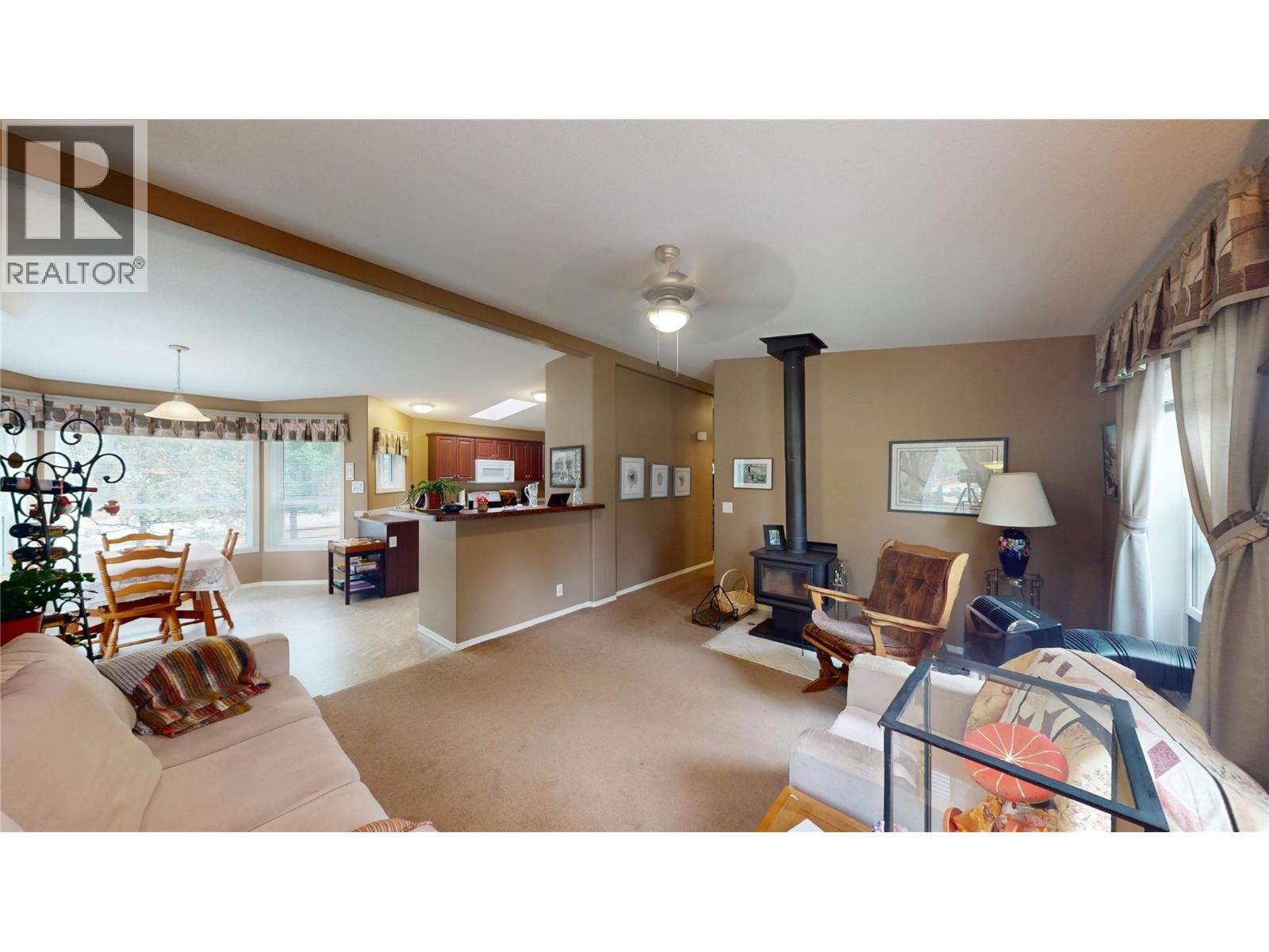 6311 Ash Road, Wasa, British Columbia  V0B 2K0 - Photo 14 - 10396955