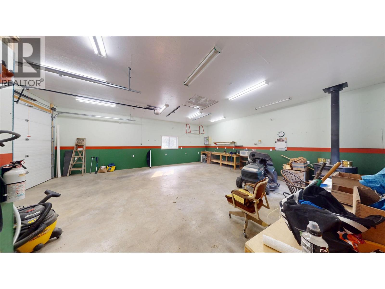 6311 Ash Road, Wasa, British Columbia  V0B 2K0 - Photo 35 - 10396955