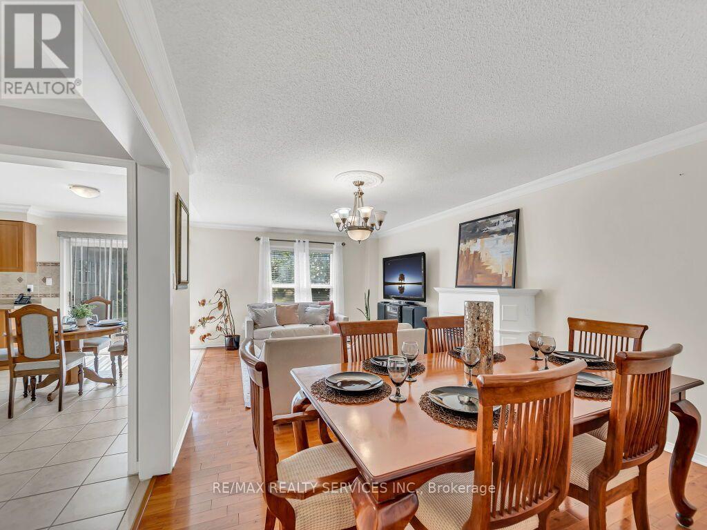 32 Brentcliff Drive, Brampton, Ontario  L7A 2N1 - Photo 15 - W13657908