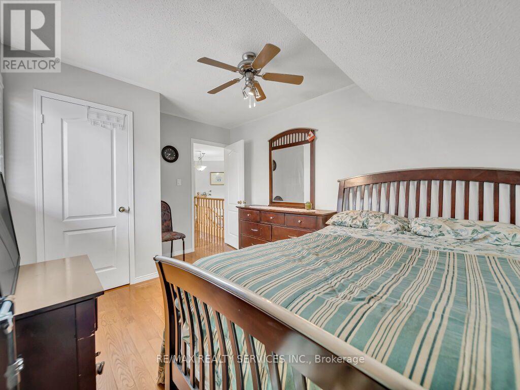 32 Brentcliff Drive, Brampton, Ontario  L7A 2N1 - Photo 37 - W13657908