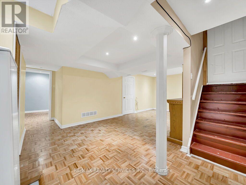 32 Brentcliff Drive, Brampton, Ontario  L7A 2N1 - Photo 39 - W13657908