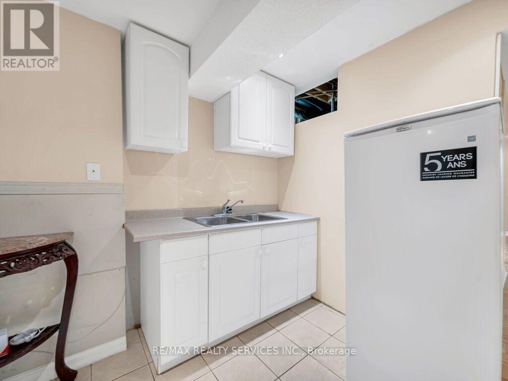 32 Brentcliff Drive, Brampton, Ontario  L7A 2N1 - Photo 45 - W13657908