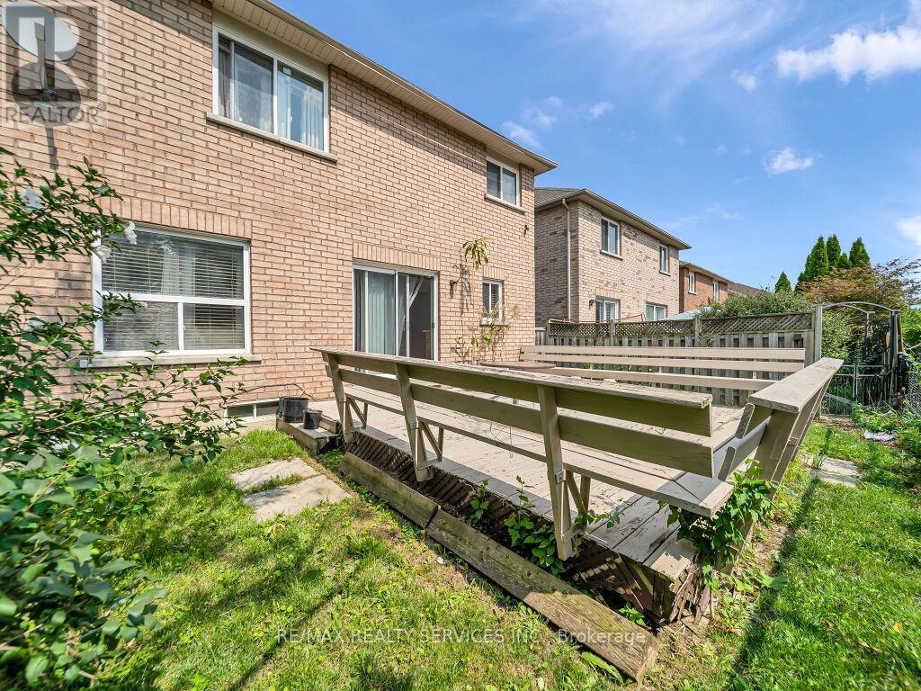 32 Brentcliff Drive, Brampton, Ontario  L7A 2N1 - Photo 50 - W13657908