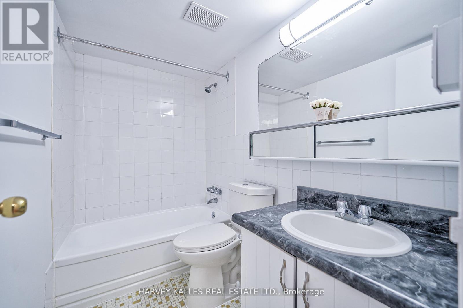 501 - 2000 Sheppard Avenue W, Toronto, Ontario  M3N 1A2 - Photo 22 - W13657910