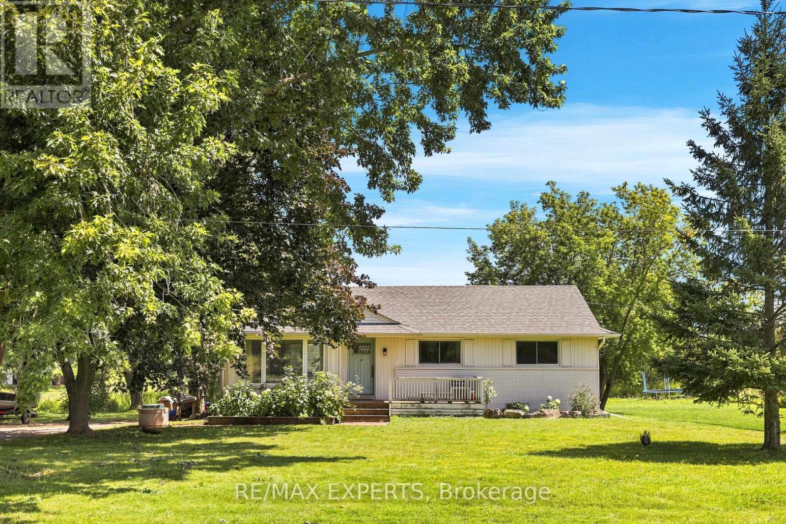 2724 8 SIDE ROAD, Burlington, Ontario