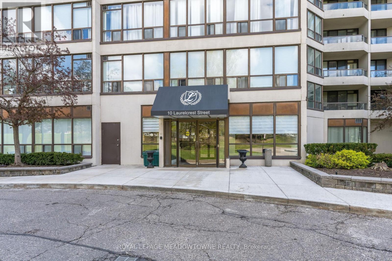 104 - 10 Laurelcrest Street, Brampton, Ontario  L6S 5Y3 - Photo 2 - W13657926