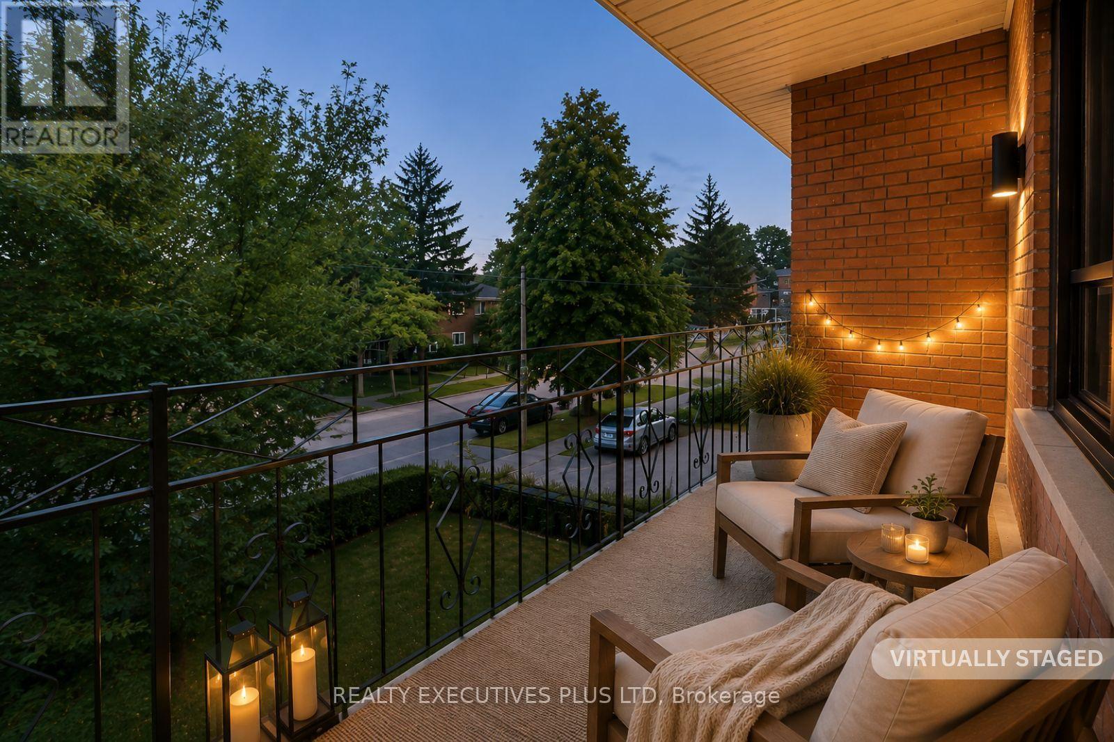 74 Calstock Drive, Toronto, Ontario  M9V 1H2 - Photo 10 - W13628480