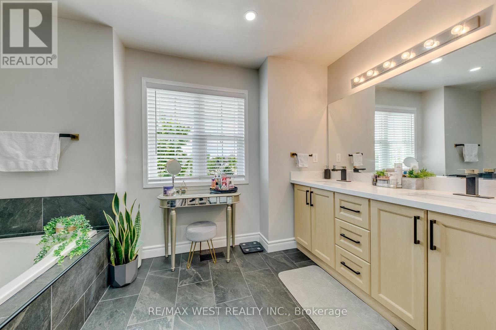 1 Avedisian Street, Brantford, Ontario  N3T 0A5 - Photo 24 - X13657924