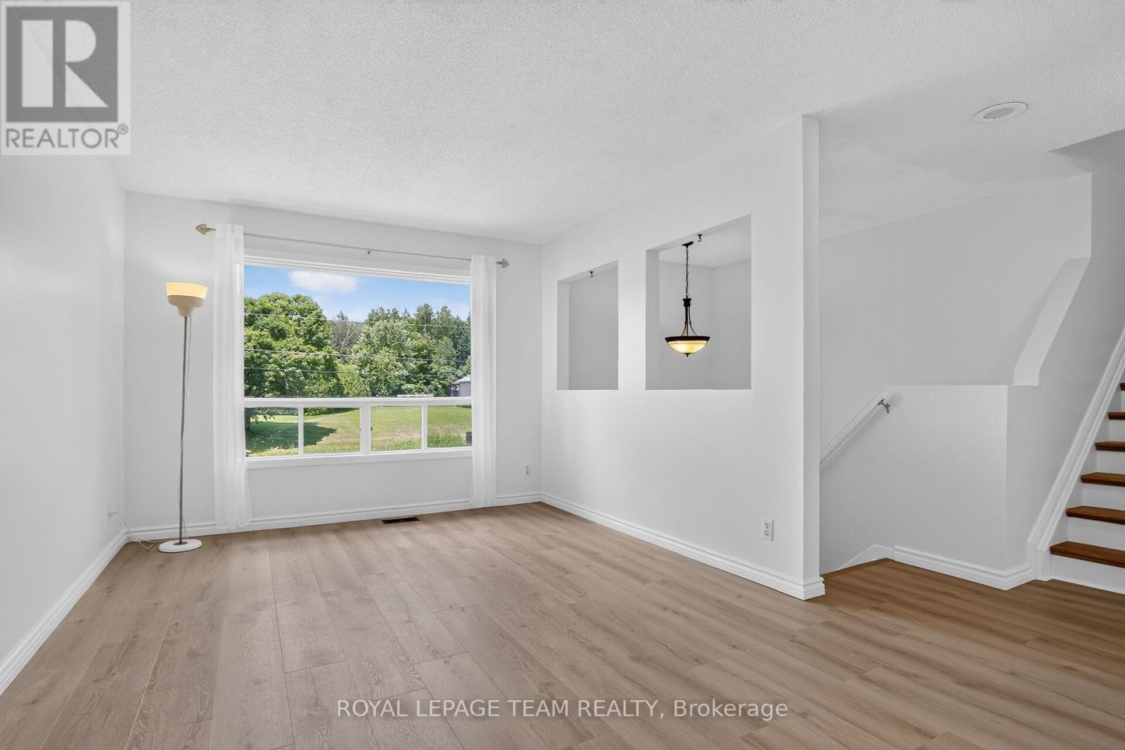 158 Oakwood Drive, Clarence-Rockland, Ontario  K4K 1K9 - Photo 9 - X13496480