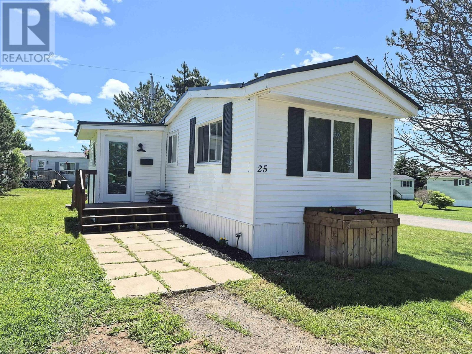 25 Brentwood Estates, Amherst, Nova Scotia