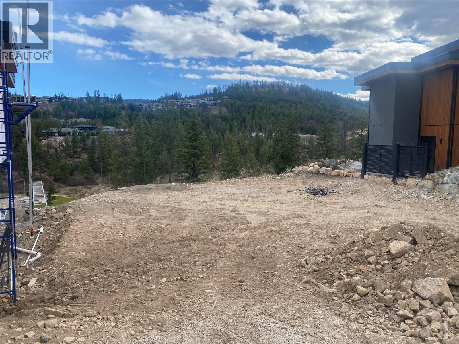 164 Wildsong Crescent, Vernon, British Columbia  V1H 1Y6 - Photo 6 - 10269914