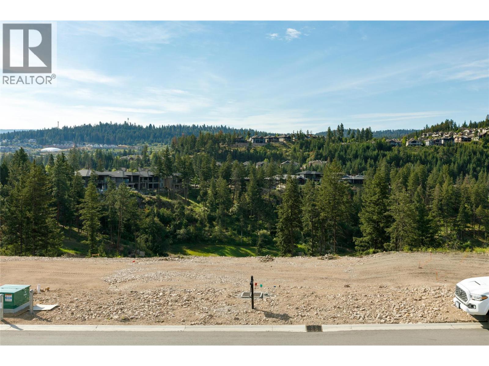 164 Wildsong Crescent, Vernon, British Columbia  V1H 1Y6 - Photo 4 - 10269914