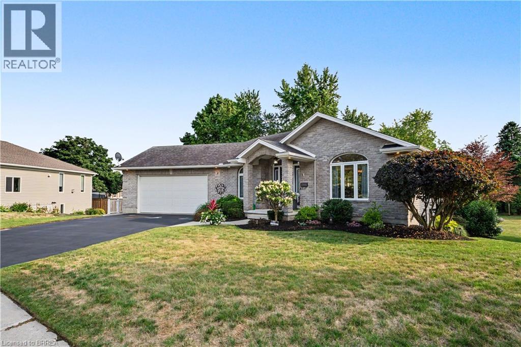 8 Upton Court, Ayr, Ontario  N0B 1E0 - Photo 2 - 40854513
