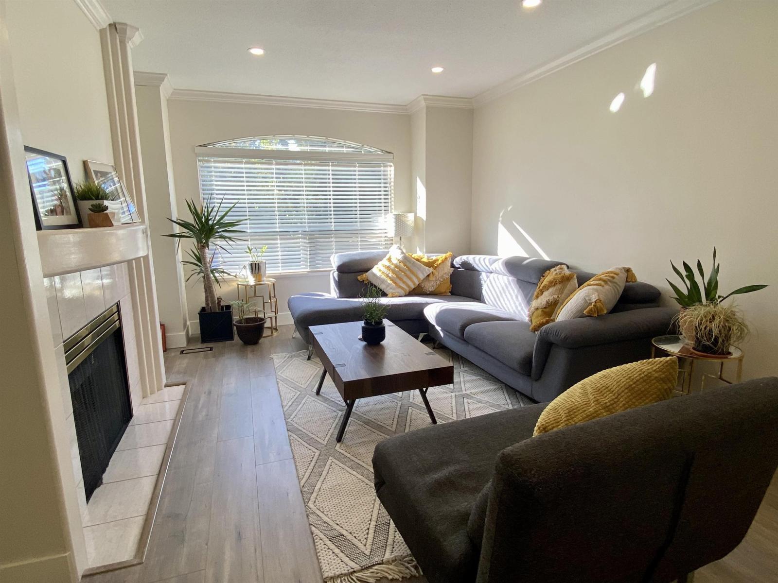 17 7140 132 Street, Surrey, British Columbia  V3W 1H1 - Photo 1 - R3154042