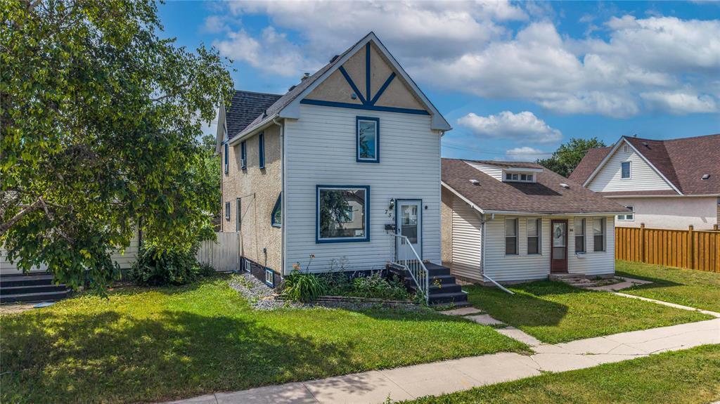 756 Mccalman Avenue, Winnipeg, Manitoba R2L 1G7 - Photo 1 - 202619979