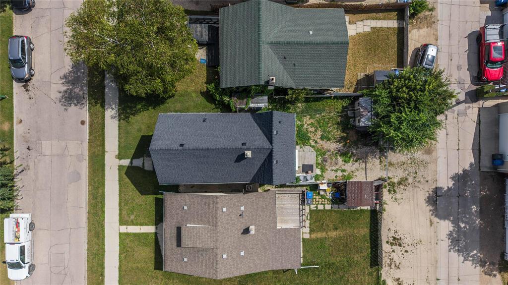 756 Mccalman Avenue, Winnipeg, Manitoba R2L 1G7 - Photo 38 - 202619979