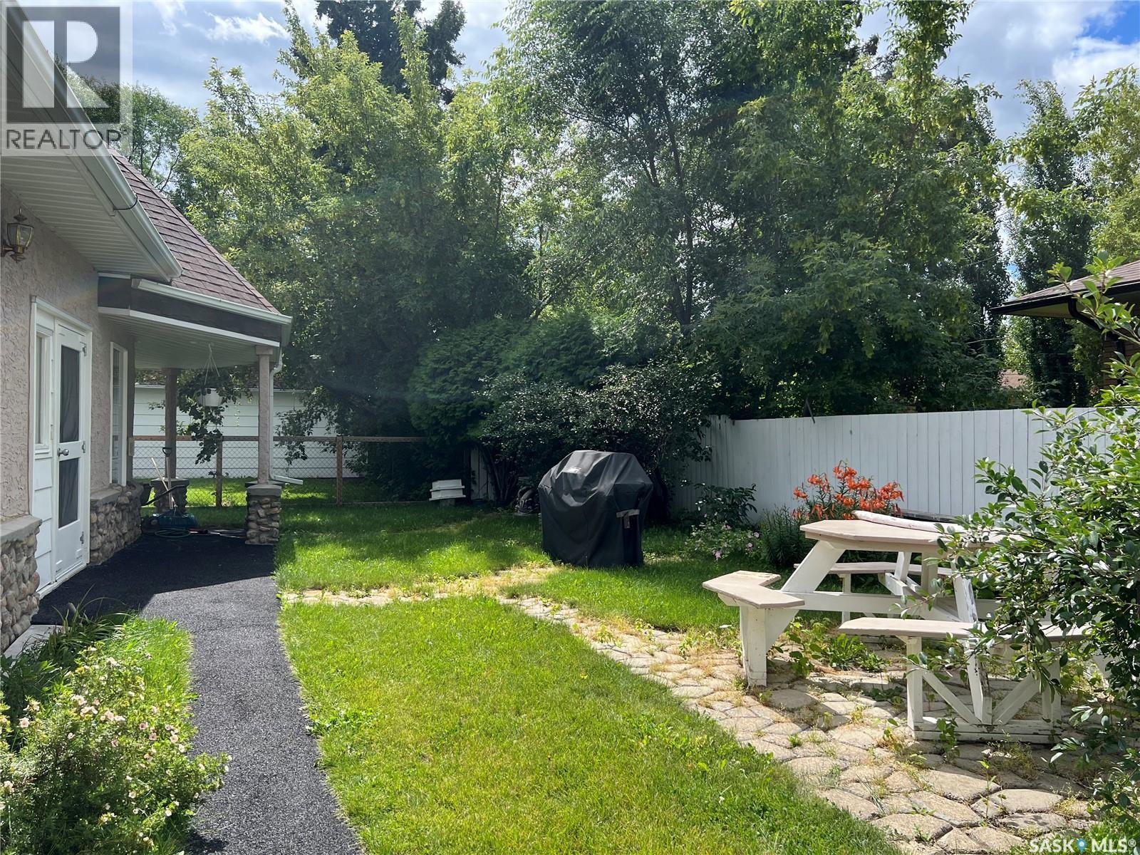 1 501 Centre Street, Meadow Lake, Saskatchewan S9X 1E5 - Photo 25 - SK045128
