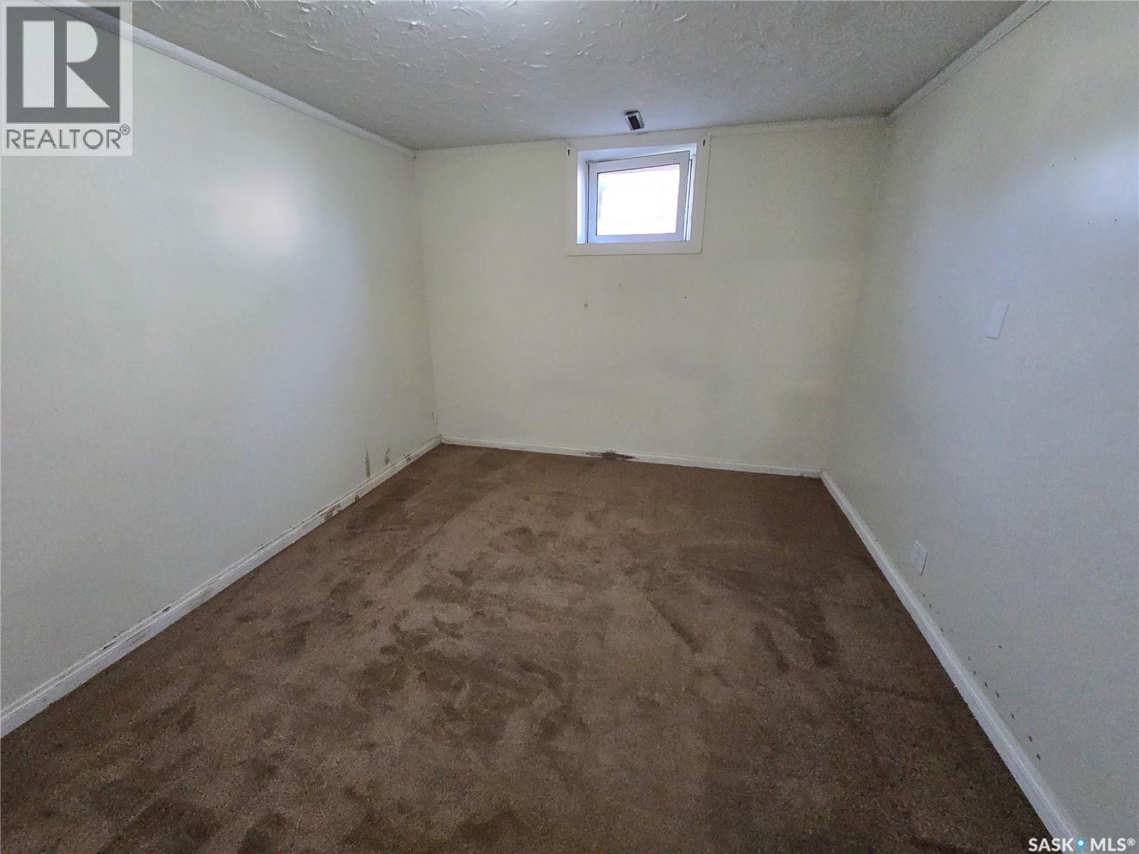 618 3rd Street Se, Weyburn, Saskatchewan  S4H 2E1 - Photo 32 - SK045123