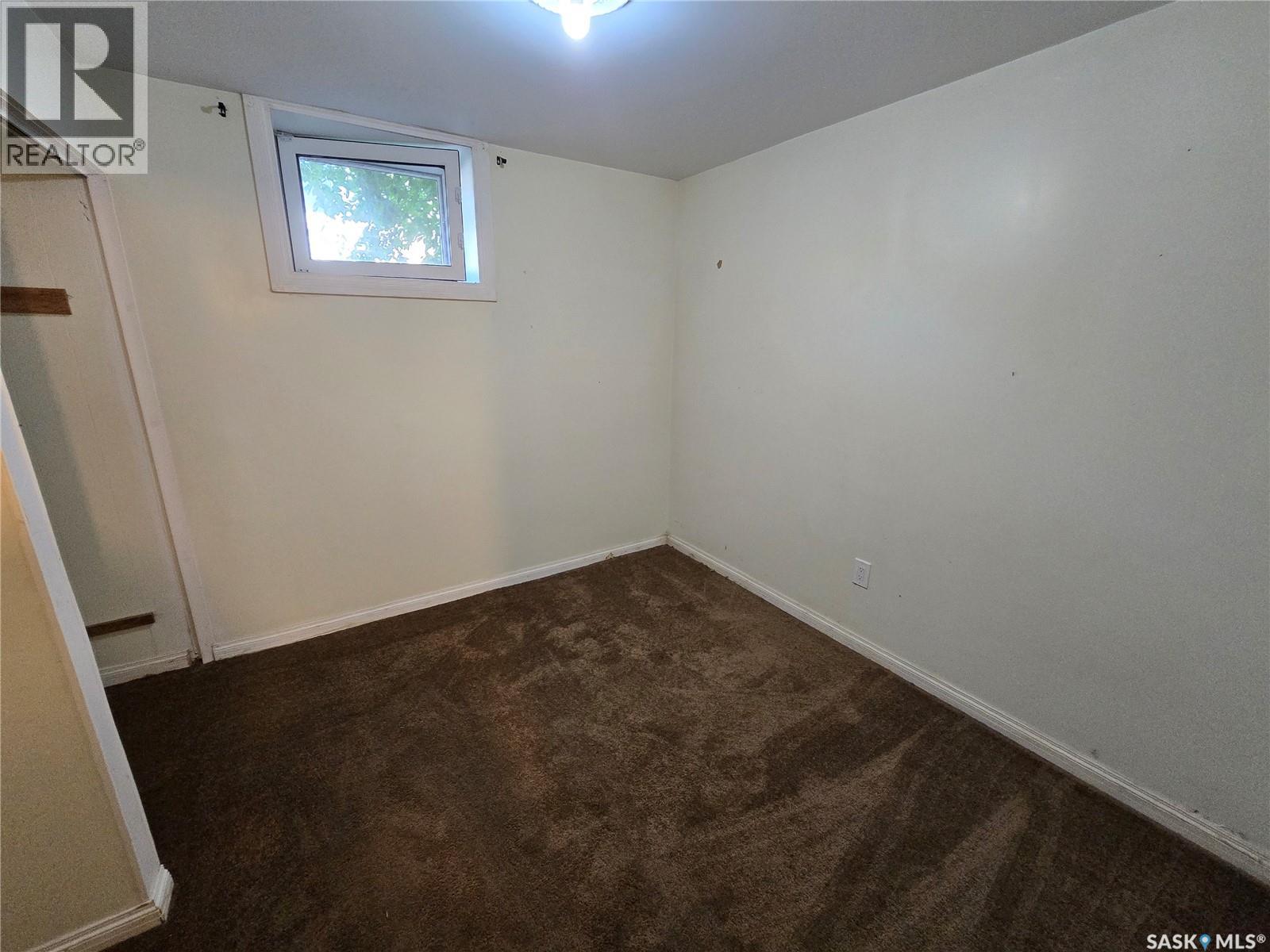 618 3rd Street Se, Weyburn, Saskatchewan  S4H 2E1 - Photo 34 - SK045123