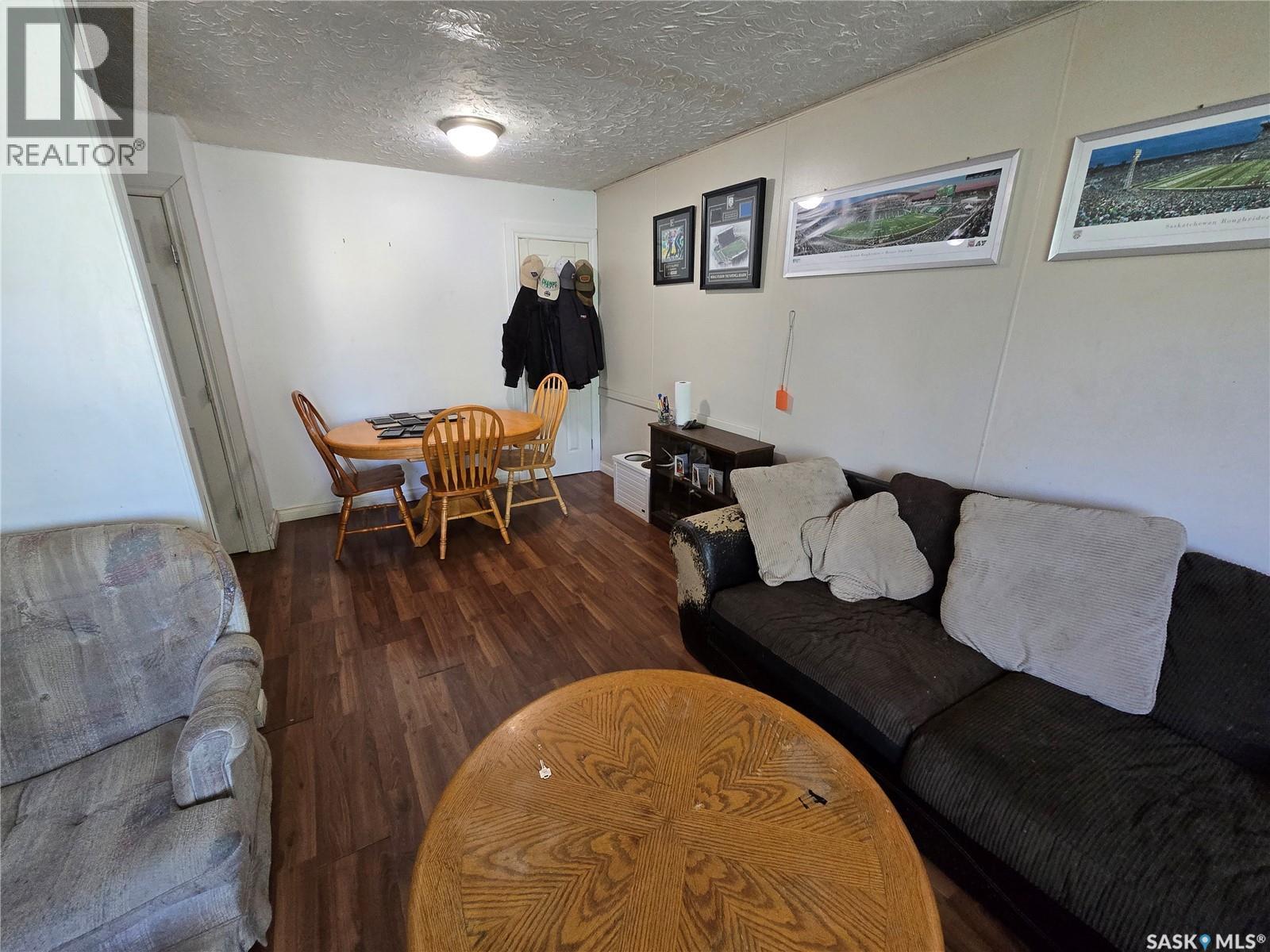 618 3rd Street Se, Weyburn, Saskatchewan  S4H 2E1 - Photo 7 - SK045123