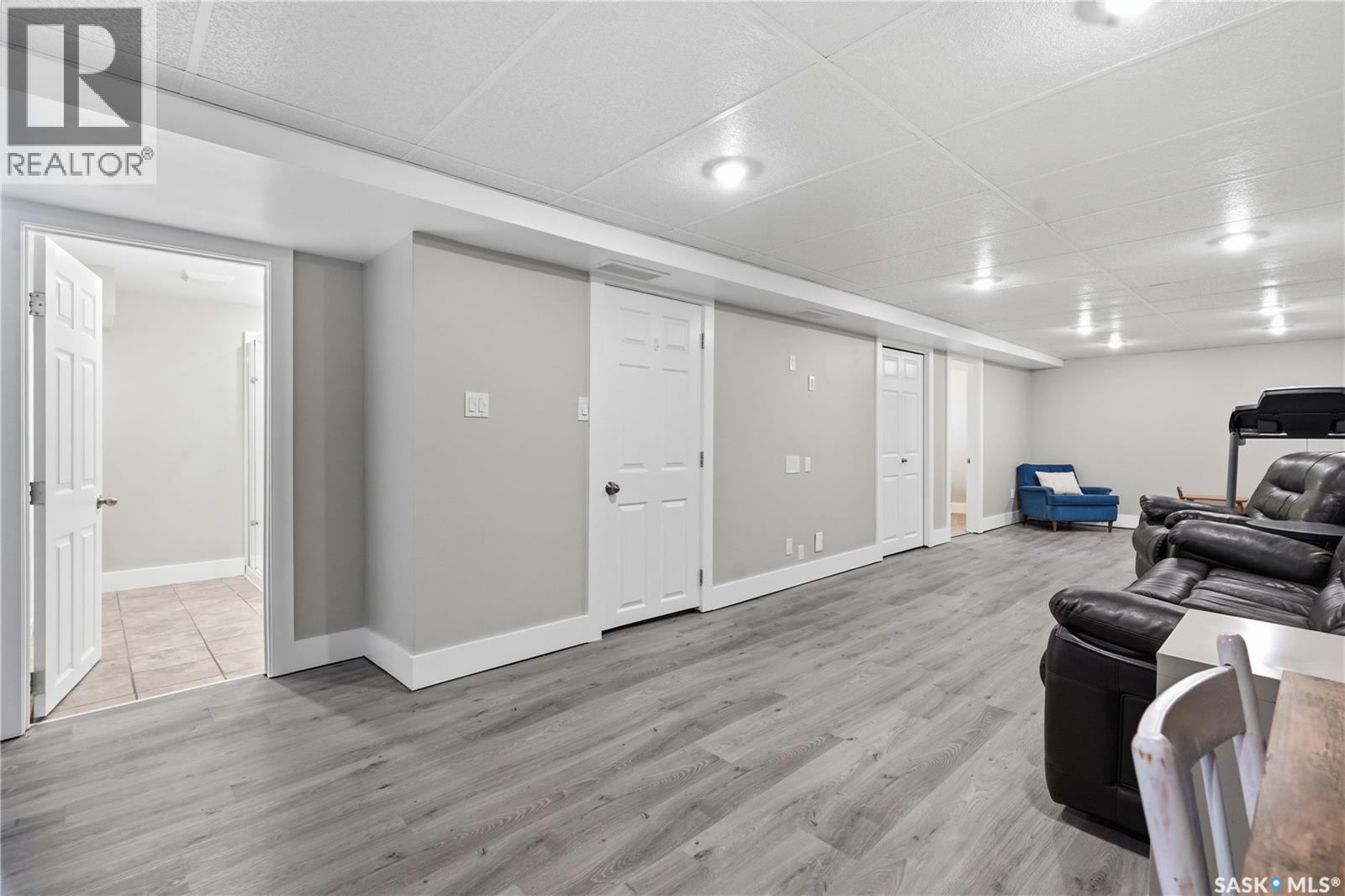 122 Montreal Avenue S, Saskatoon, Saskatchewan  S7M 3K8 - Photo 28 - SK045106