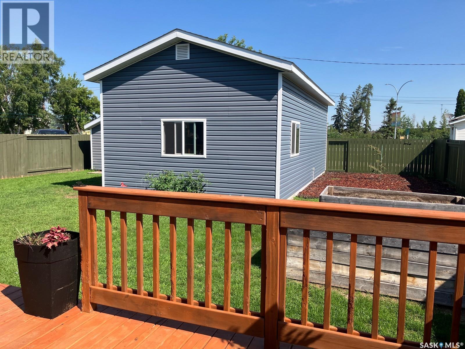 709 6th Avenue W, Nipawin, Saskatchewan  S0E 1E0 - Photo 30 - SK045045
