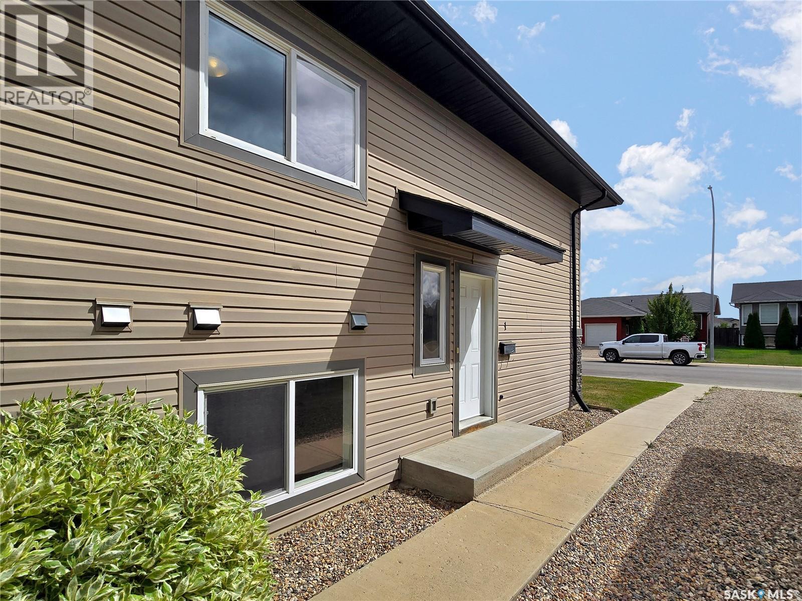1 112 Hiebert Crescent, Martensville, Saskatchewan  S0K 2T2 - Photo 24 - SK044975