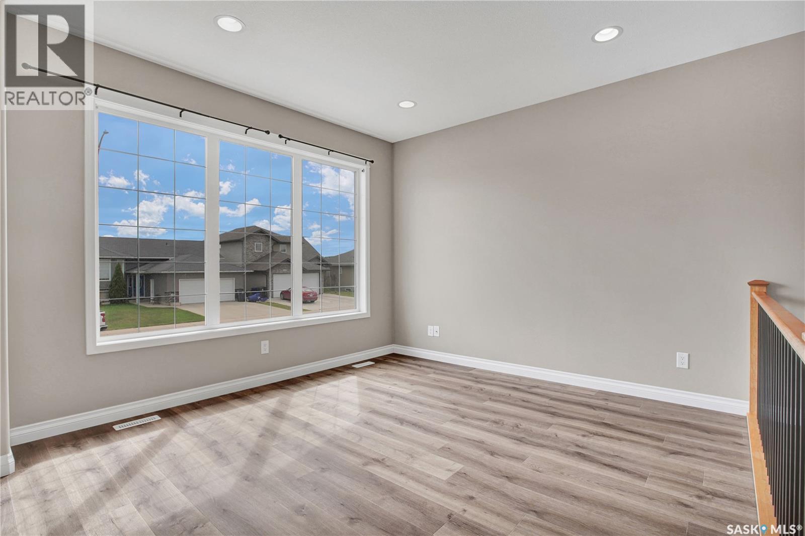 1 112 Hiebert Crescent, Martensville, Saskatchewan  S0K 2T2 - Photo 3 - SK044975