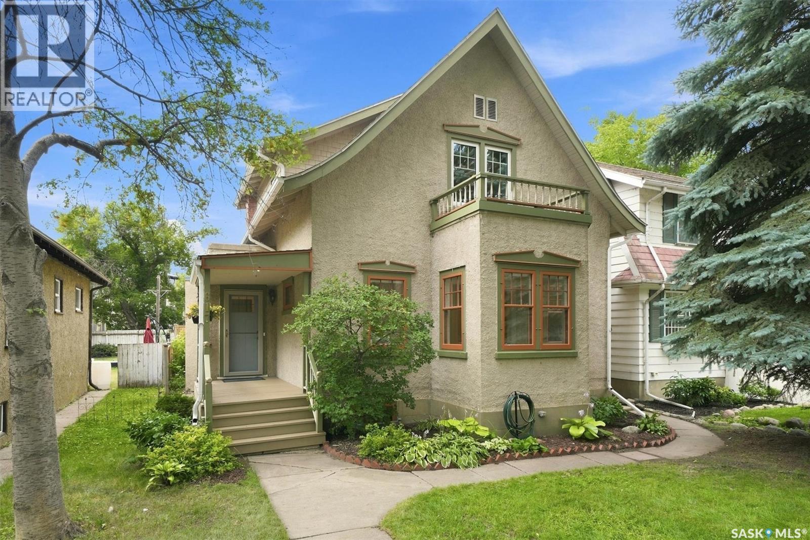 617 7th Avenue N, Saskatoon, Saskatchewan  S7K 2V2 - Photo 1 - SK044948