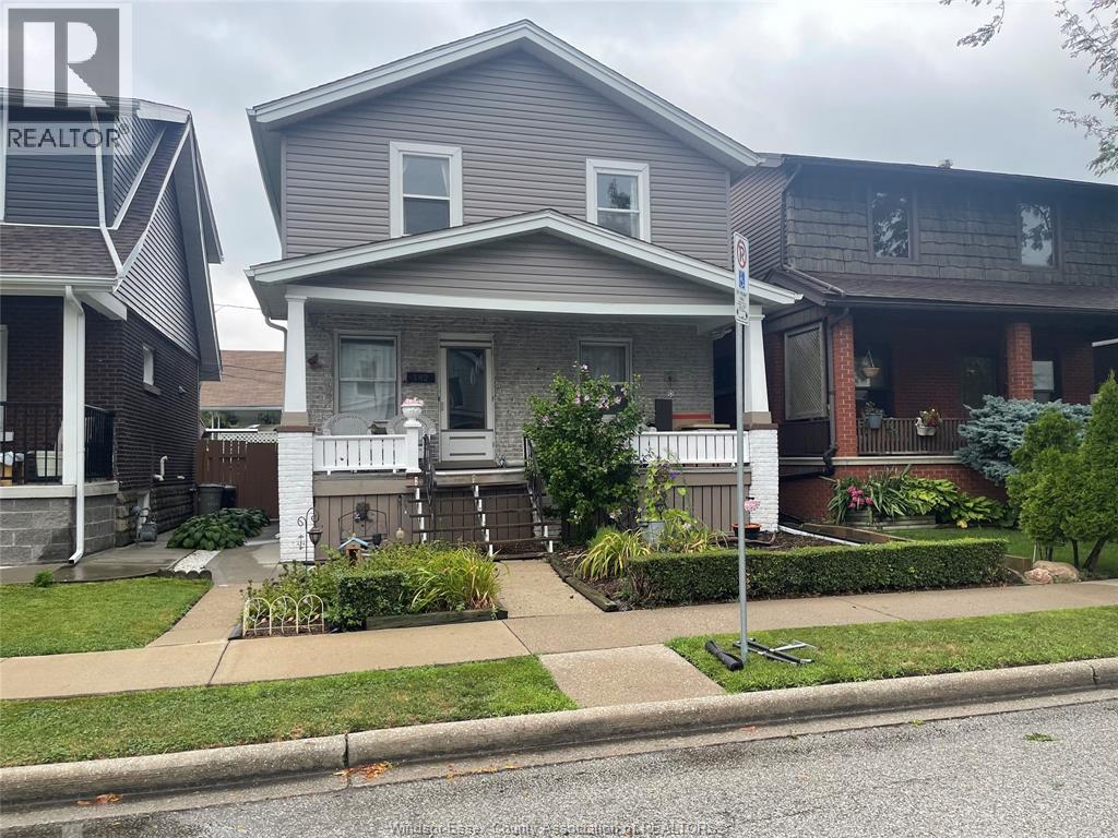 382 PINE, Windsor, Ontario