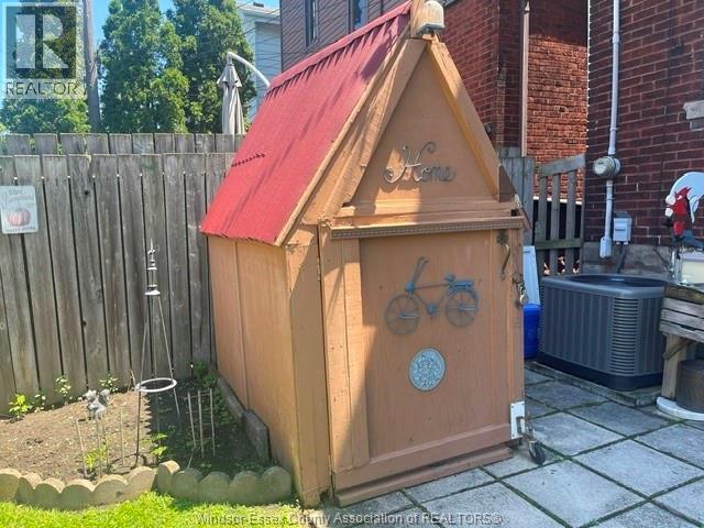382 Pine, Windsor, Ontario N9A 6E2 - Photo 20 - 26019346