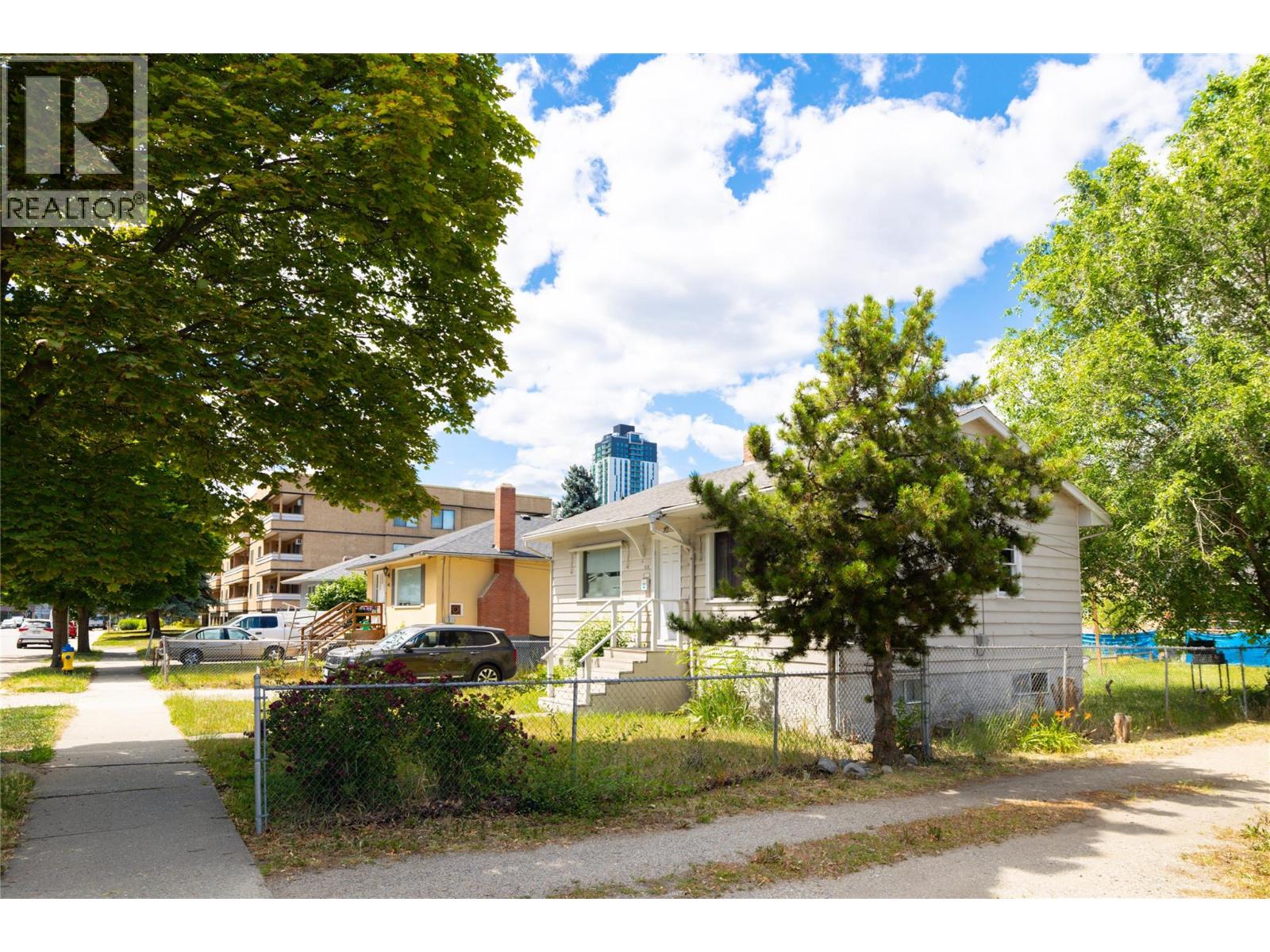 810 Leon Avenue, Kelowna, British Columbia  V1Y 6J8 - Photo 5 - 10391292
