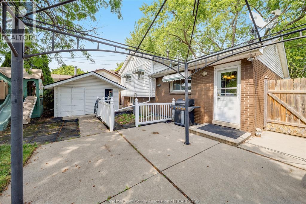 381 Carling, Windsor, Ontario  N8S 3X7 - Photo 50 - 26019252