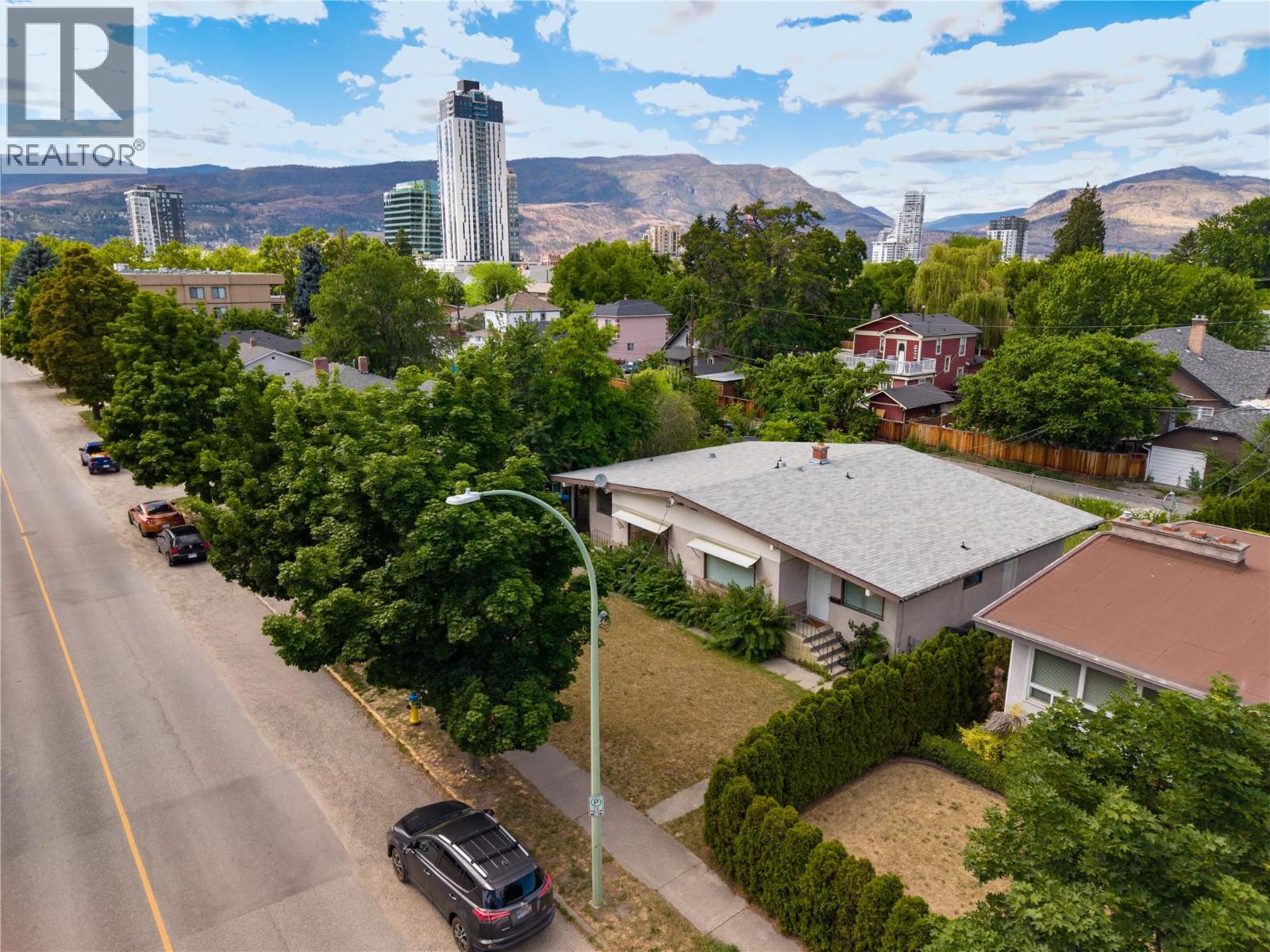 830-832 Leon Avenue, Kelowna, British Columbia  V1Y 6J8 - Photo 2 - 10391314