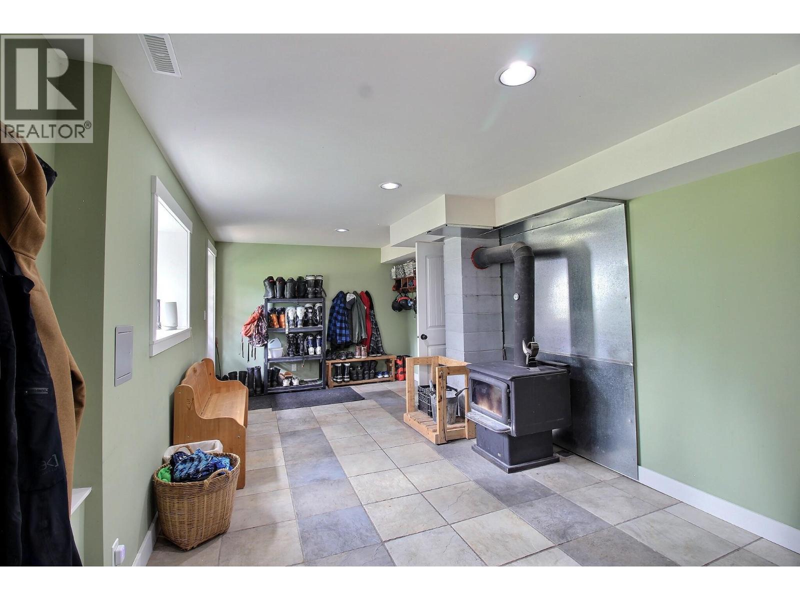 1242 Horse Creek Road S, Golden, British Columbia  V0A 1H7 - Photo 14 - 10395102