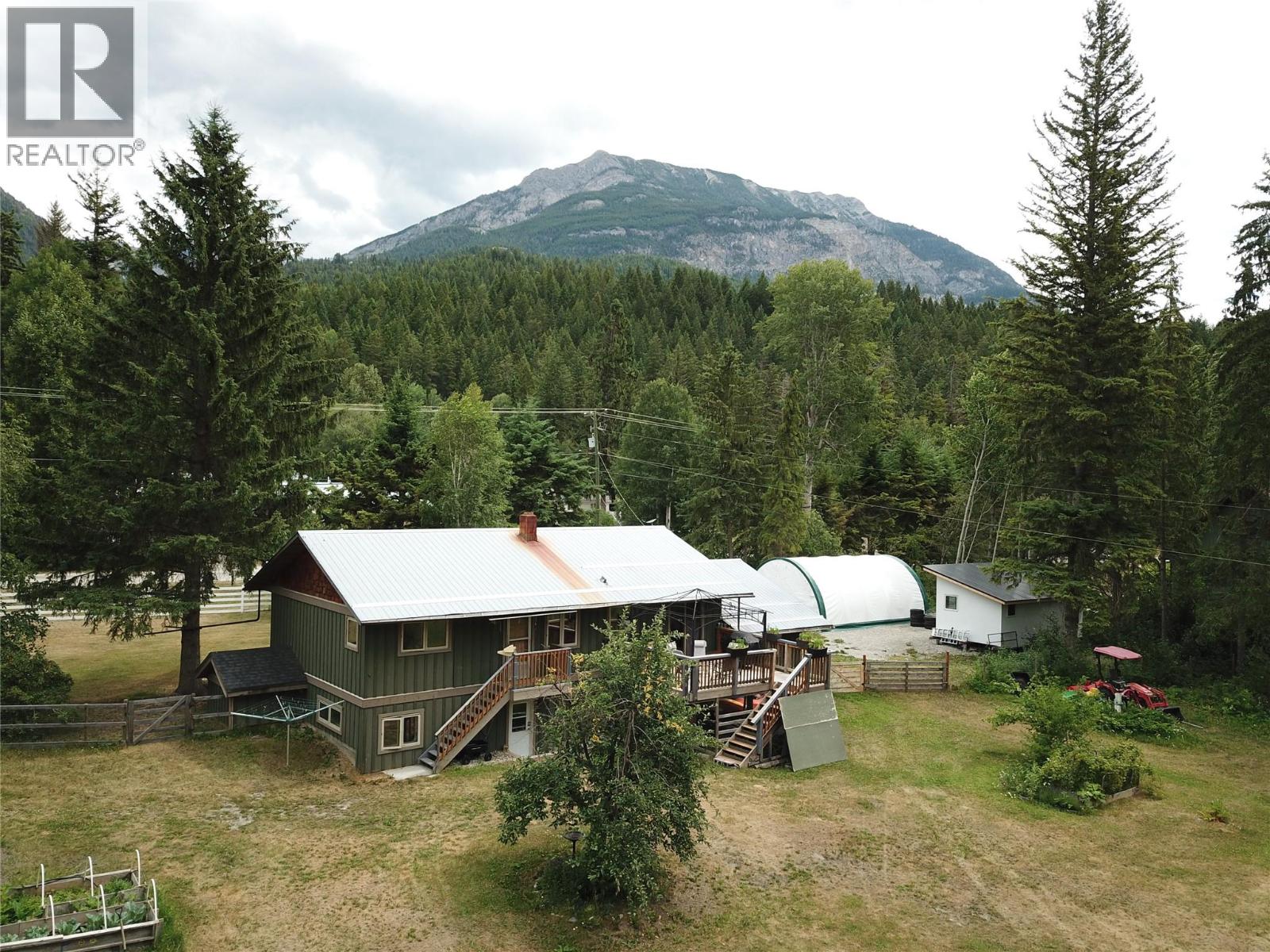 1242 Horse Creek Road S, Golden, British Columbia  V0A 1H7 - Photo 18 - 10395102