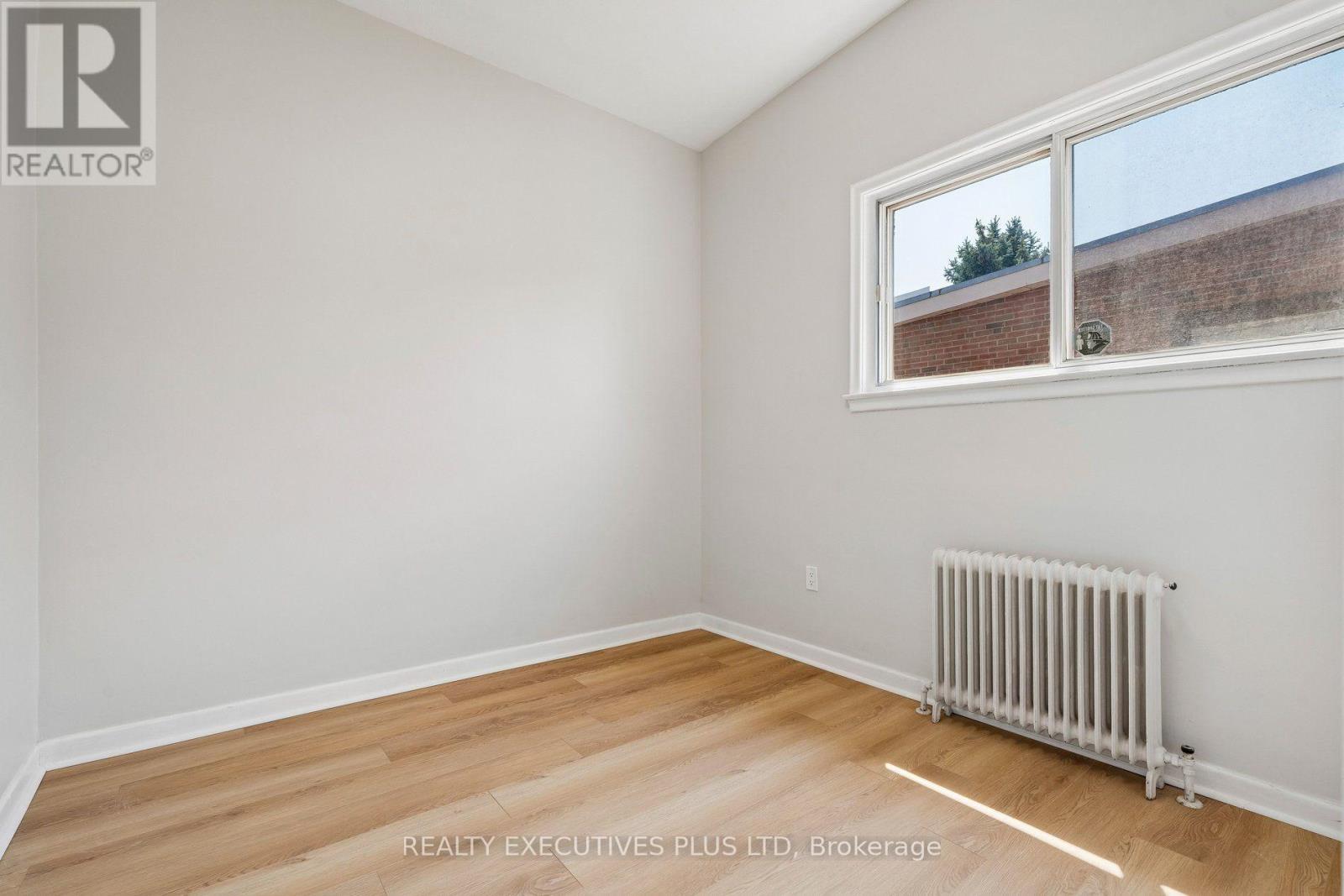 74 Calstock Drive, Toronto, Ontario  M9V 1H2 - Photo 27 - W13628480