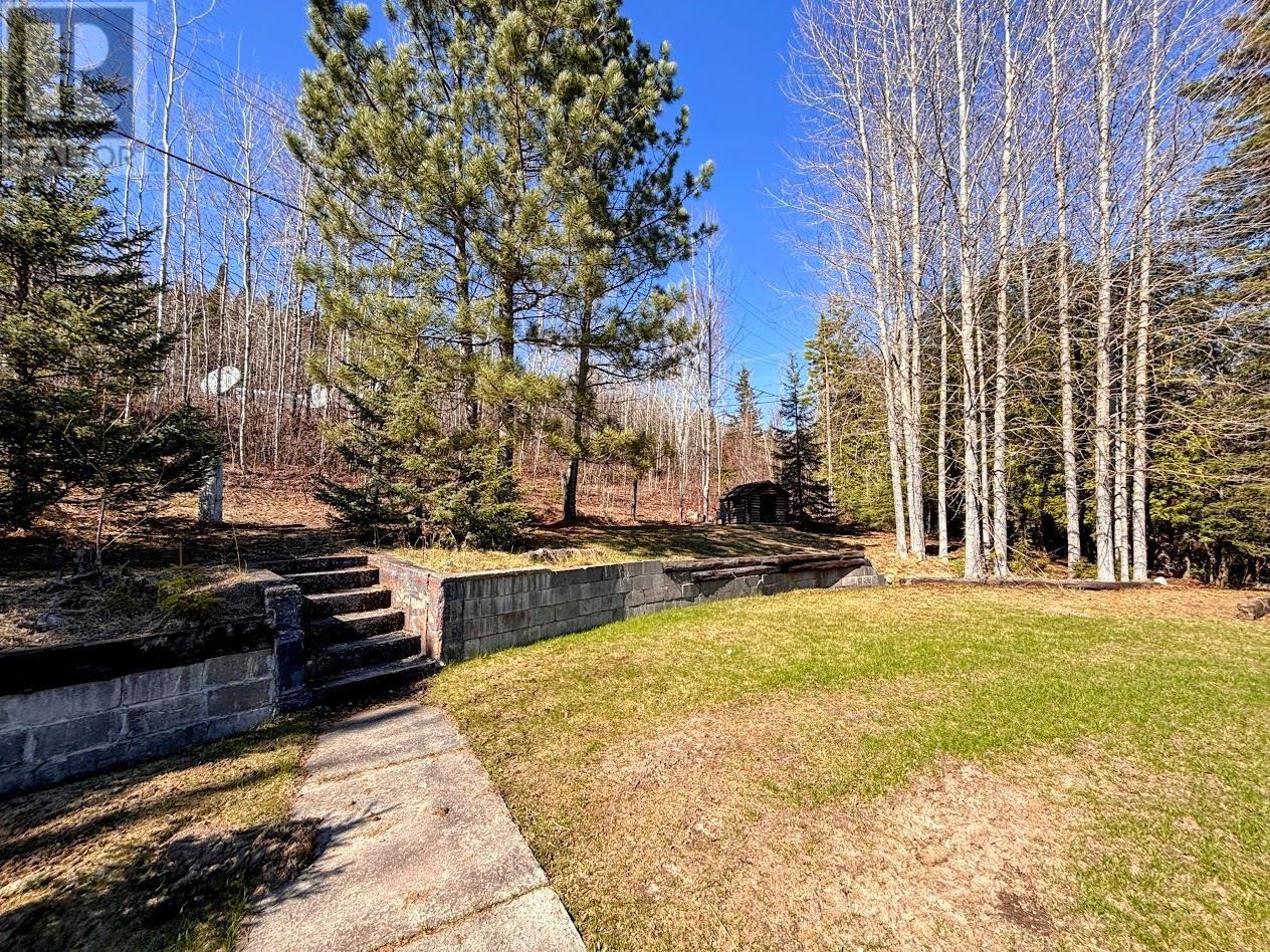 9 Swallow Dr, Manitouwadge, Ontario  P0T 2C0 - Photo 32 - TB2601150