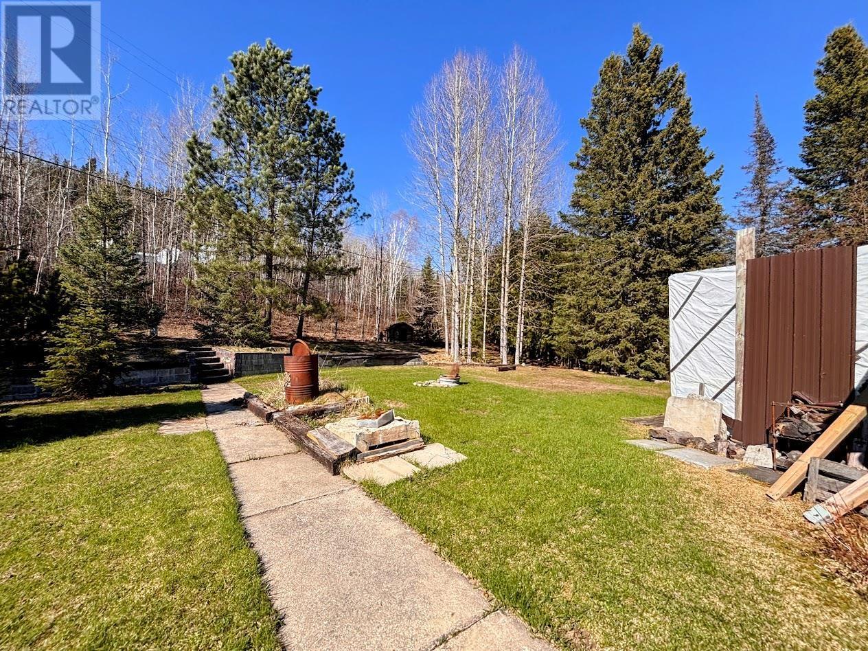 9 Swallow Dr, Manitouwadge, Ontario  P0T 2C0 - Photo 31 - TB2601150