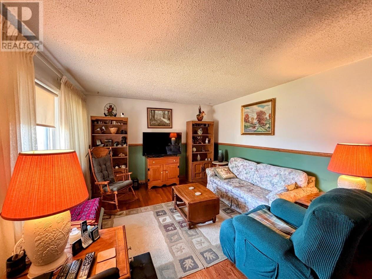 9 Swallow Dr, Manitouwadge, Ontario  P0T 2C0 - Photo 6 - TB2601150