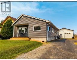 74 MELVIN AVE, THUNDER BAY, Ontario